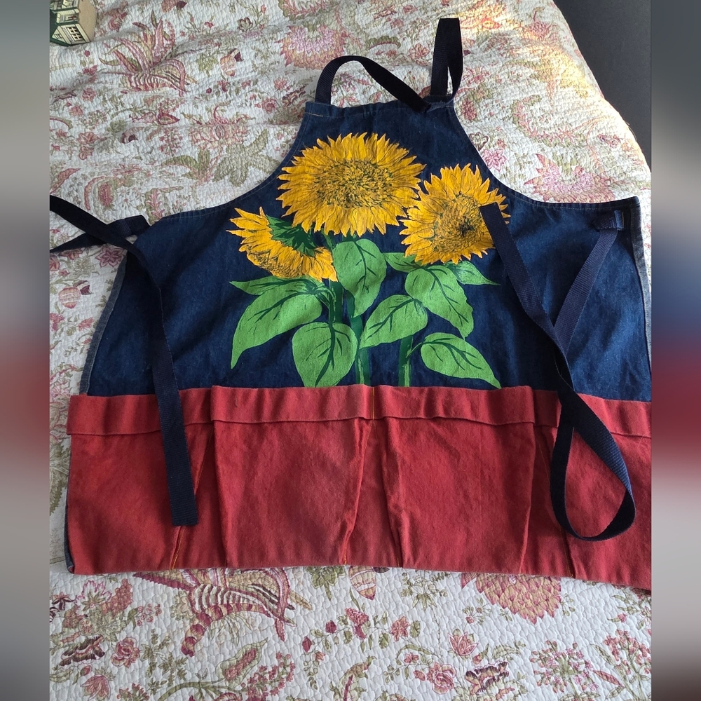 Liz Lauter Designs Sunflower Denim Apron with Red Trim Flower Pots
